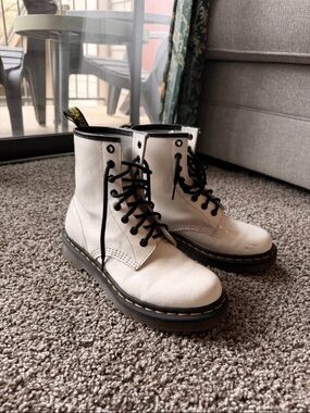 Dr. Martens Women's White Lace-Up Leather Boots with Yellow Stitching